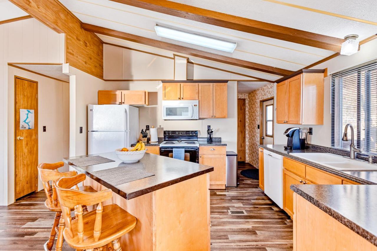 Downtown Harrison Lakefront Getaway Екстериор снимка